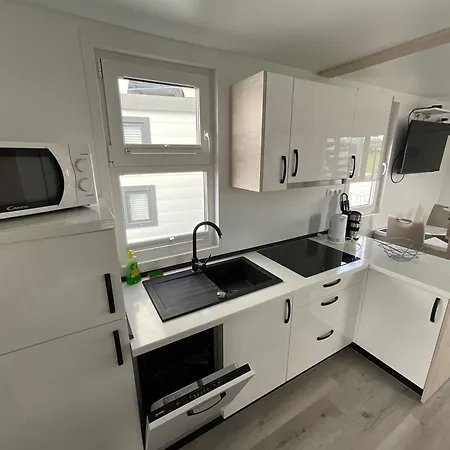 Floating House - Luxury Floating Sea Oasis