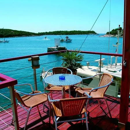 Lägenhet Floating House - Luxury Floating Sea Oasis Pula