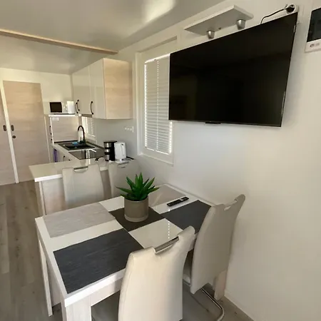 Floating House - Luxury Floating Sea Oasis Lägenhet