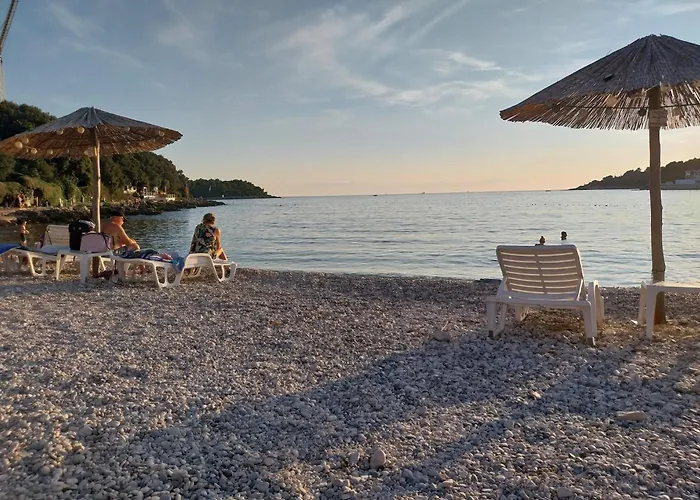 Floating House - Luxury Floating Sea Oasis * Пула