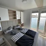 Floating House - Luxury Floating Sea Oasis *