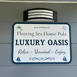Apartman Floating House - Luxury Floating Sea Oasis Pula
