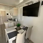 Floating House - Luxury Floating Sea Oasis Apartman
