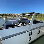 Floating House - Luxury Floating Sea Oasis